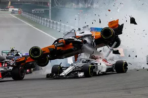 Fernando Alonso, McLaren MCL33 décolle au départ