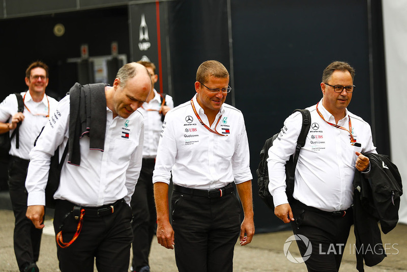 Andy Cowell, Managing Director, HPP, Mercedes AMG, and Ron Meadows, Sporting Director, Mercedes AMG