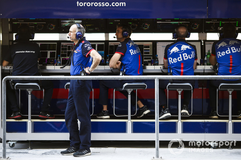 Franz Tost, Team Principal, Scuderia Toro Rosso, sur le muret des stands