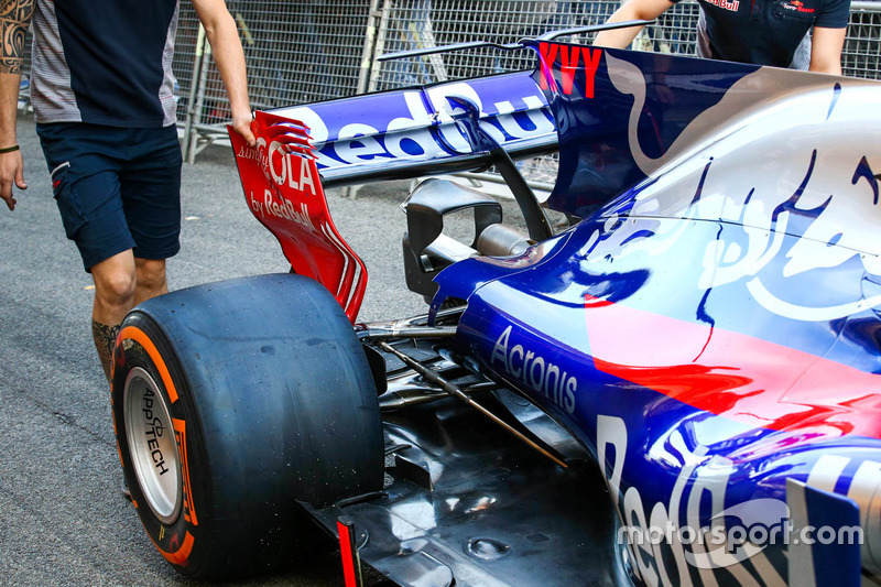 Детали задней части Toro Rosso STR12