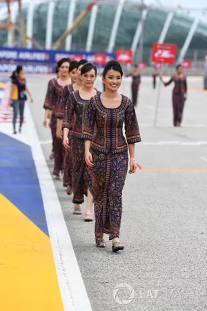 Des Grid Girls
