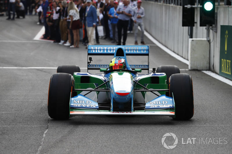 Mick Schumacher pilote la Benetton B194