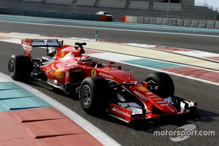 Kimi Raikkonen, Ferrari, probando los nuevos neumáticos Pirelli de 2017