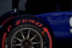 Neumáticos Pirelli en el auto de Marcus Ericsson, Sauber C35