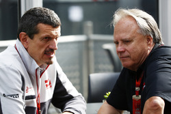 Günther Steiner, Haas F1, Teamchef; Gene Haas, Haas F1, Teambesitzer