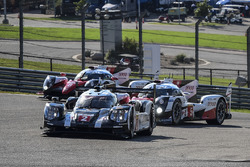 #2 Porsche Team Porsche 919 Hybrid: Romain Dumas, Neel Jani, Marc Lieb