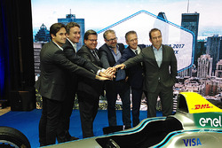 (L-R) Nelson Piquet Jr., NEXTEV TCR Formula E Team, Alejandro Agag, CEO of Formula E, Denis Coderre, Mayor of Montréal, Alexandre Taillefer, Honorary president, Sylvain Vincent, Montréal c'est électrique president and Geoff Molson