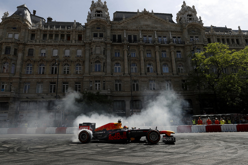 Макс Ферстаппен, Red Bull Racing