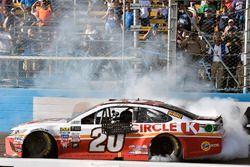 Ganador de la carrera Matt Kenseth, Joe Gibbs Racing Toyota