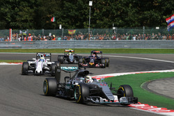 Льюис Хэмилтон, Mercedes AMG F1 W07 Hybrid