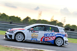 Andy Yan, VW Golf GTI TCR