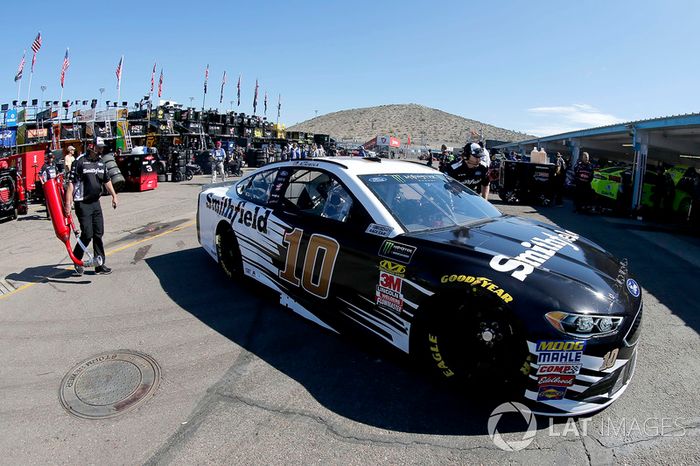 Aric Almirola, Stewart-Haas Racing, Ford Fusion Smithfield