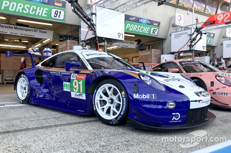 #91 Porsche GT Team Porsche 911 RSR dengan livery spesial