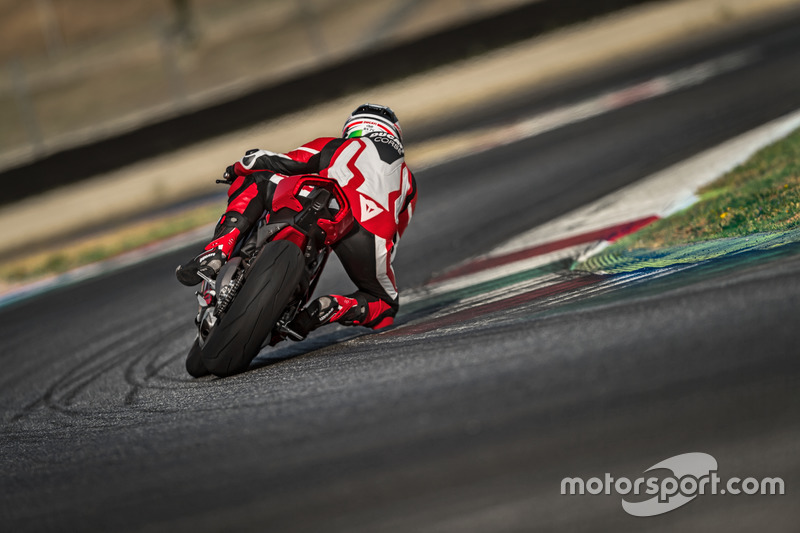 La Ducati Panigale V4 in pista