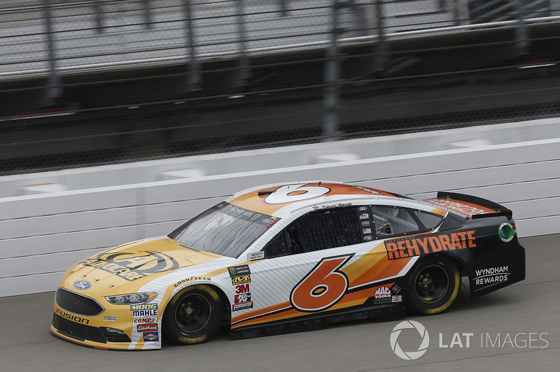 26. Trevor Bayne, Roush Fenway Racing, Ford Fusion AdvoCare Rehydrate