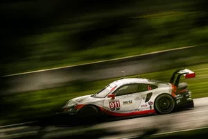 #911 Porsche Team North America Porsche 911 RSR, GTLM - Patrick Pilet, Nick Tandy
