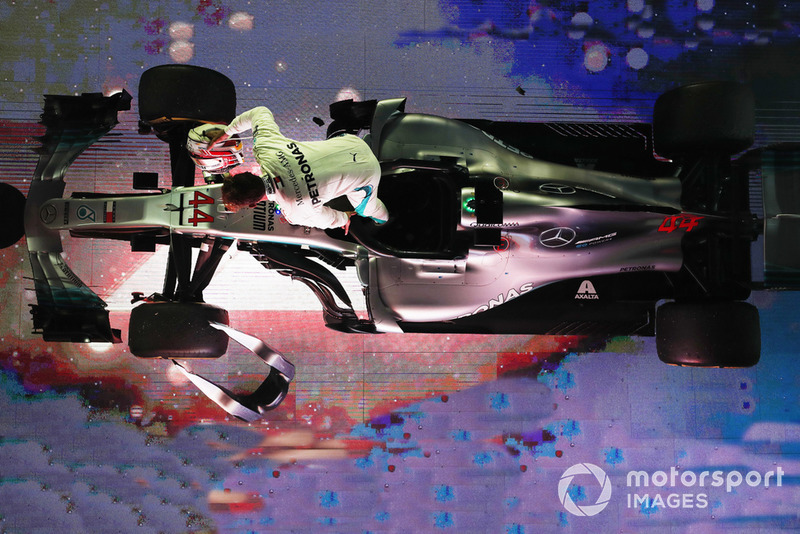 Lewis Hamilton, Mercedes AMG F1 W09 EQ Power+, 1st