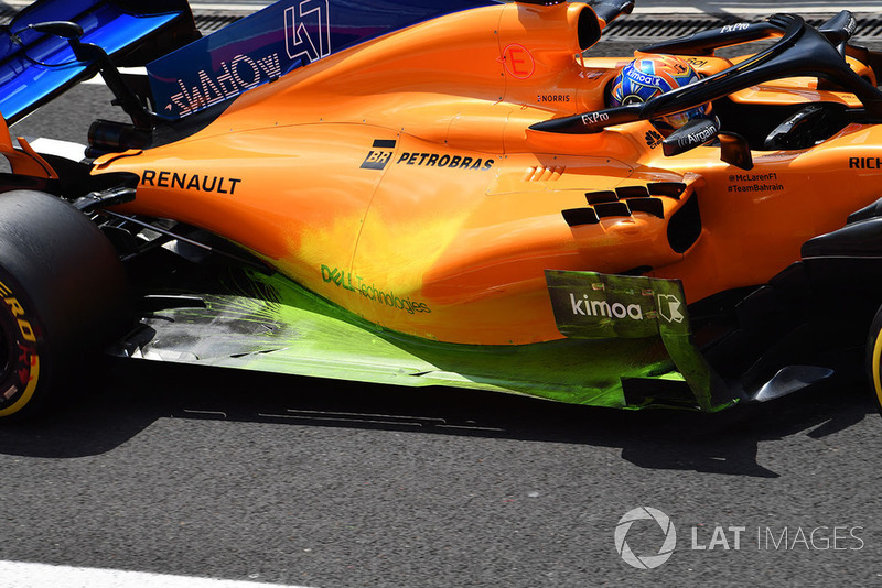 McLaren MCL33 with aero paint on sidepod and floor