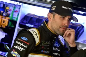 Aric Almirola, Stewart-Haas Racing, Ford Mustang Smithfield