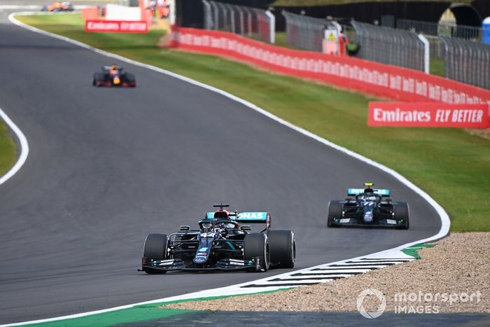 Lewis Hamilton, Mercedes F1 W11, Valtteri Bottas, Mercedes F1 W11