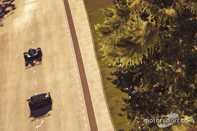 Acciones en la pista al atardecer