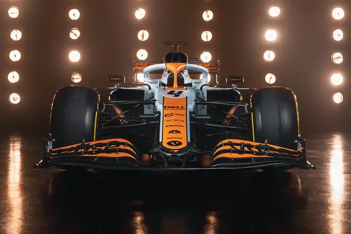 McLaren MCL35M con nueva decoración Gulf