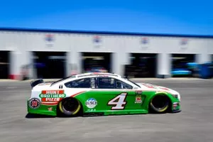  Kevin Harvick, Stewart-Haas Racing, Ford Mustang Hunt Brothers Pizza