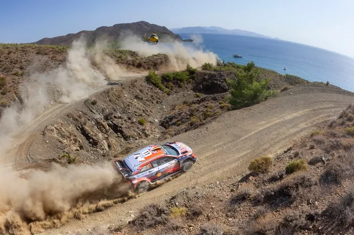 Thierry Neuville, Nicolas Gilsoul, Hyundai Motorsport Hyundai i20 Coupe WRC