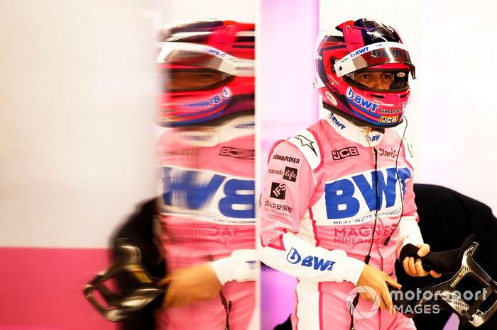 Sergio Perez, Racing Point in the garage before testing