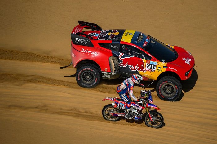 #211 Bahrain Raid Xtreme Prodrive: Sebastien Loeb, Fabian Lurquin