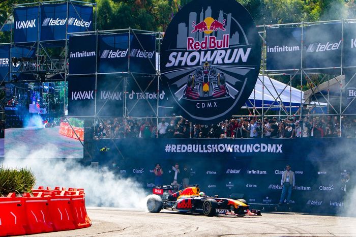 Sergio Pérez. Red Bull ShowRun CDMX