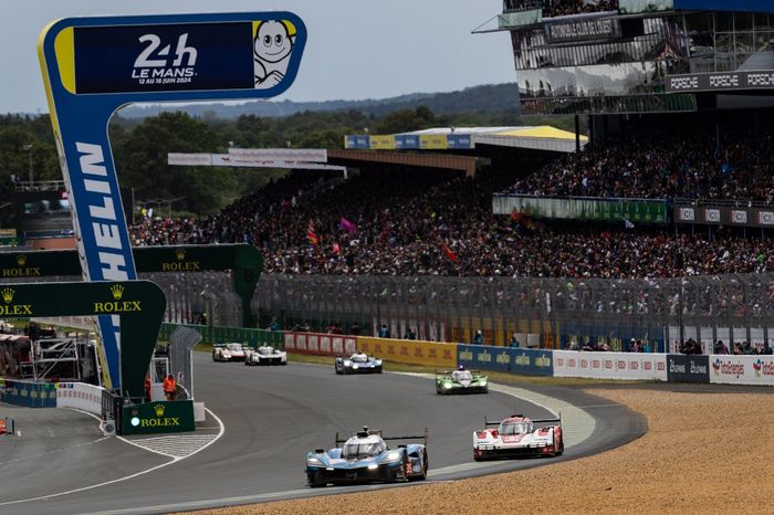  #35 Alpine Endurance Team Alpine A424: Paul-Loup Chatin, Ferdinand Habsburg-Lothringen, Charles Milesi