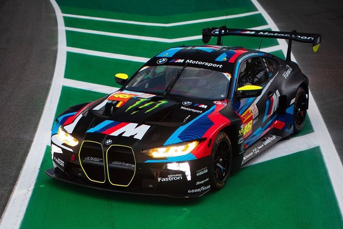 #46 Team WRT, BMW M4 GT3: Valentino Rossi, Maxime Martin, Ahmad Al Harthy