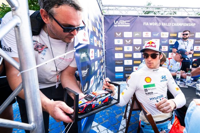 Thierry Neuville, Hyundai World Rally Team