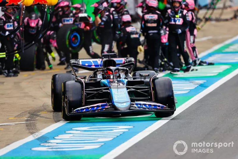 Esteban Ocon, Alpine A524, leaves the pits after a stop