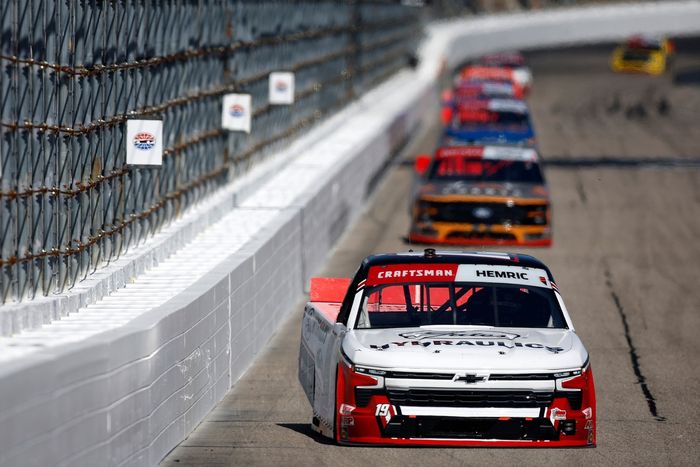 Daniel Hemric, McAnally-Hilgemann Racing