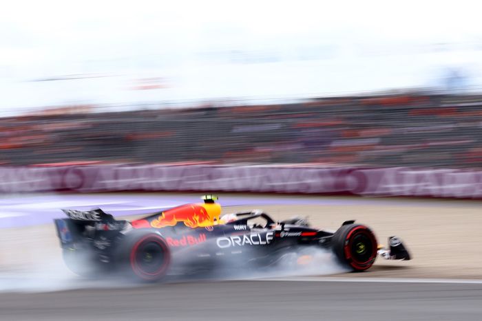 Yuki Tsunoda, accidente en Red Bull Racing
