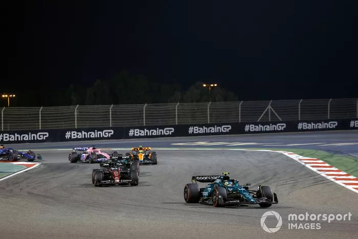 Fernando Alonso, Aston Martin AMR23, Valtteri Bottas, Alfa Romeo C43, Lance Stroll