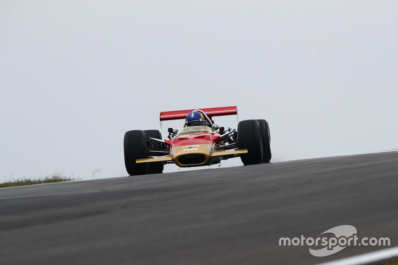 Едріан Ньюі, Lotus 49B