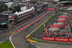 Lewis Hamilton, Mercedes-Benz F1 W08 leads at the start of the race