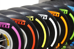 Komplette Palette der Pirelli-Reifenmischungen