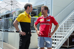 Sebastian Vettel, Ferrari ve Remi Taffin, Renault Sport F1 Pist Operasyonları Şefi