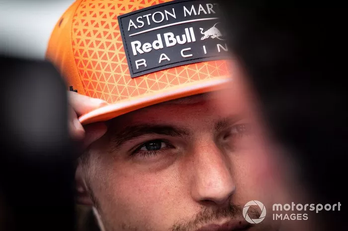 Max Verstappen, Red Bull Racing parla ai media