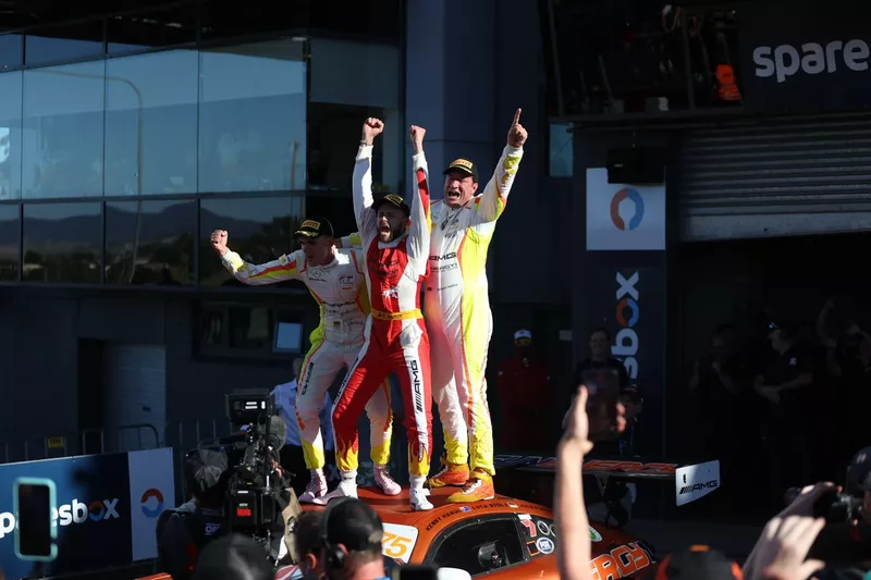 Winners #75 Sun Energy 1 Mercedes-AMG GT3: Kenny Habul, Jules Gounon, Luca Stolz
