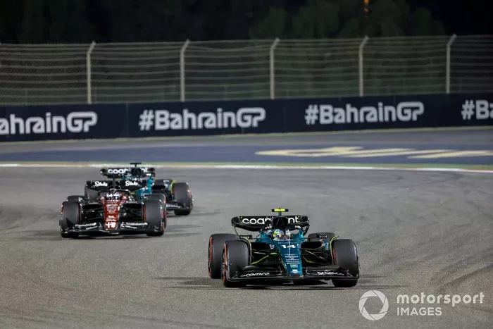 Fernando Alonso, Aston Martin AMR23, Valtteri Bottas, Alfa Romeo C43, Lance Stroll