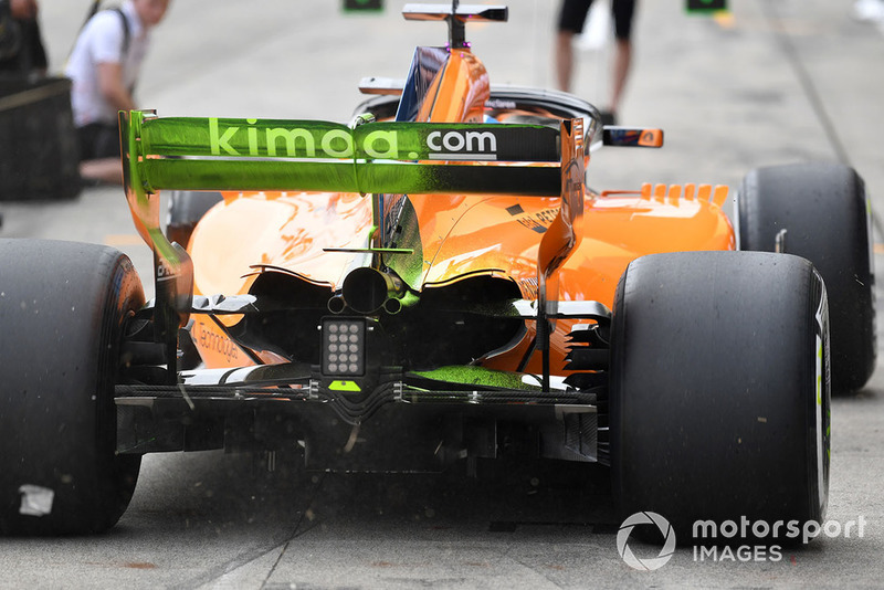 McLaren MCL33 con parafina aerodinámica en el alerón trasero