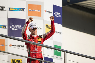 Podyum: 2018 Şampiyonu Mick Schumacher, PREMA Theodore Racing Dallara F317 - Mercedes-Benz