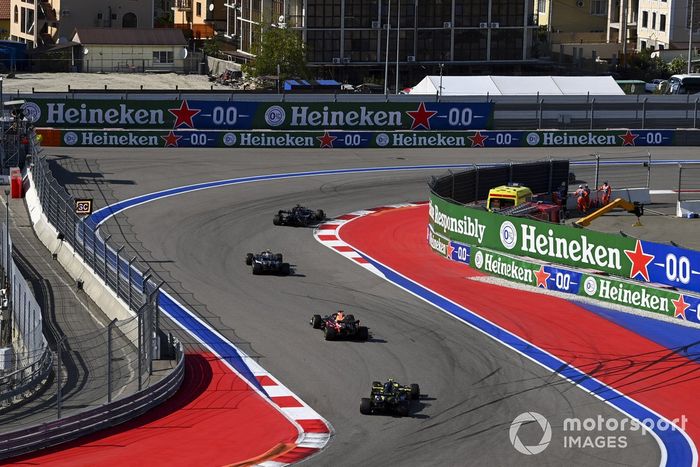 Lewis Hamilton, Mercedes F1 W11, Valtteri Bottas, Mercedes F1 W11, Max Verstappen, Red Bull Racing RB16, Esteban Ocon, Renault F1 Team R.S.20