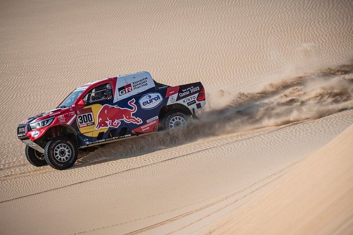 #300 Toyota Gazoo Racing: Nasser Al-Attiyah, Matthieu Baumel