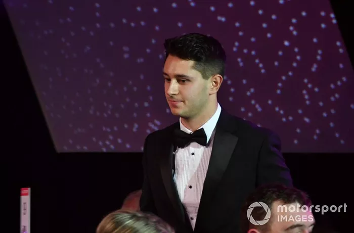 El ganador del premio Ingeniero del Futuro, Luke Dardis.